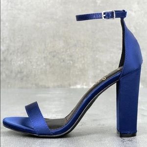 Lulu’s Taylor Navy blue heels